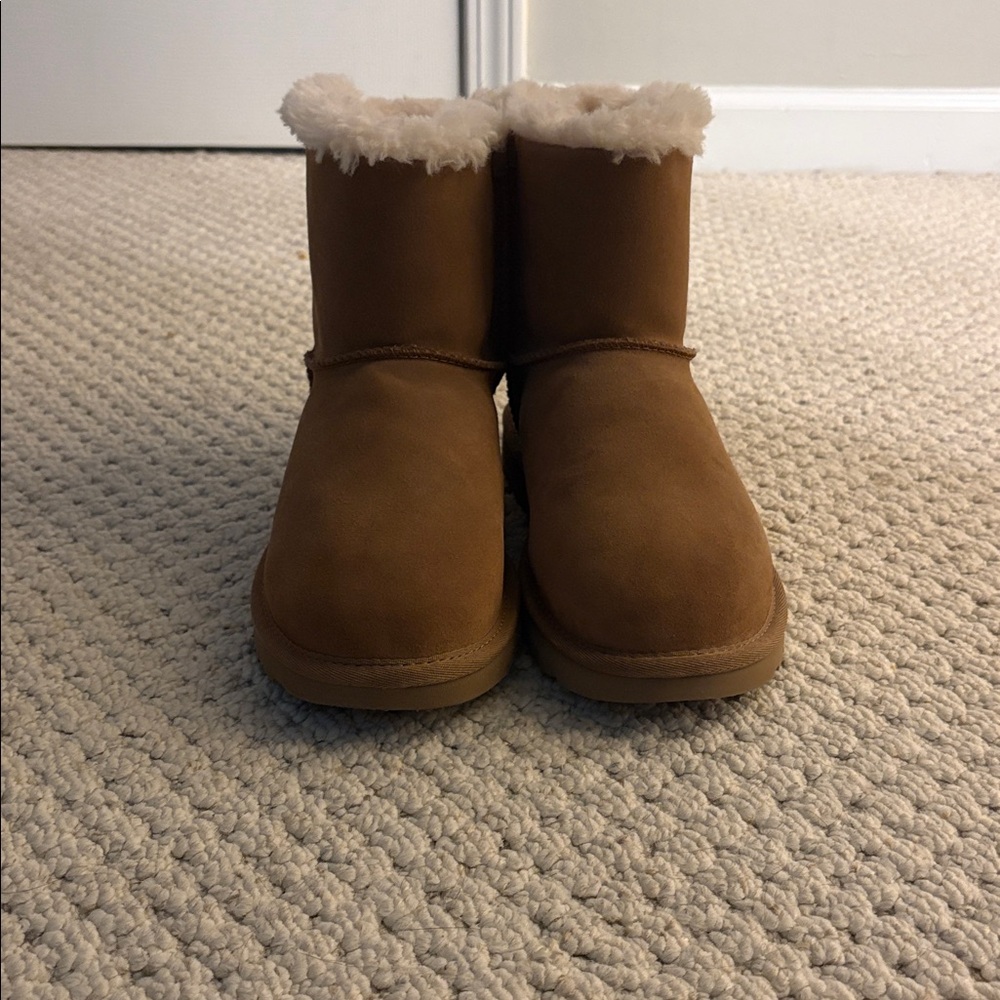 Uggs - image 3